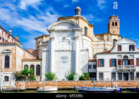 San Geremia ist eine Kirche in Venedig, Italien, im Sestiere von Cannaregio, das zum Canal Grande blickt Stockfoto