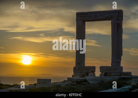 Portara von Naxos, Sehenswürdigkeiten der Insel Naxos, Kykladen, Ägäis, Griechenland Stockfoto