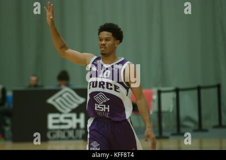 Leeds, England, 27. Oktober 2017. Eric Childress spielt für Leeds Force gegen Bristol Flyers während ihres BBL-Spiels in der Carnegie Sports Hall. Quelle: Colin Edwards/Alamy Live News. Stockfoto