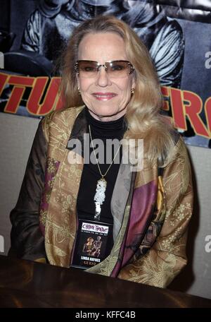 Parsippany, NJ, USA. Oktober 2017. Linda Haynes in Anwesenheit von Chiller Theatre Toy, Model and Film Expo, Hilton Parsippany, Parsippany, NJ 27. Oktober 2017. Quelle: Derek Storm/Everett Collection/Alamy Live News Stockfoto