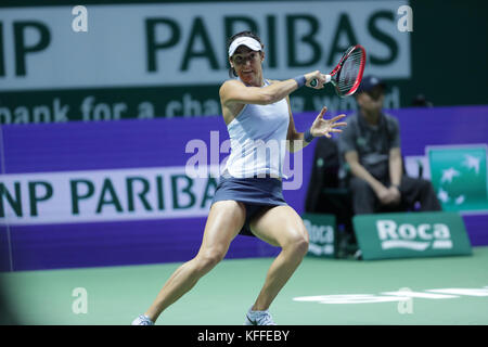 Singapur. 28 Okt, 2017. französischen Tennisspieler Caroline Garcia ist in Aktion während ihrer Halbfinale Spiel Der wta-Finale vs amerikanische Tennisspielerin Venus Williams am 28 Oktober 2017 in Singapur, Singapur - Credit: Yan lerval/alamy leben Nachrichten Stockfoto