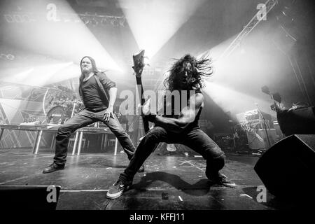 27.10.2017, Warschau, Polen, amaranthe schwedischen Heavy Metal Band live in progresja Stockfoto