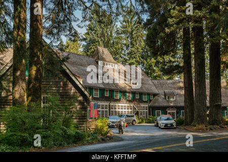 Lake Quinault Lodge, Quinault Valley, Olympic National Forest, Washington State, USA Stockfoto