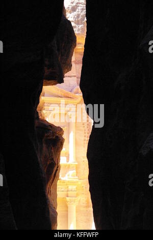 Eine Ansicht von Petra von den Felsen Stockfoto