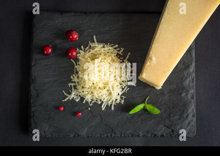 Geriebenen Parmesan. Stockfoto