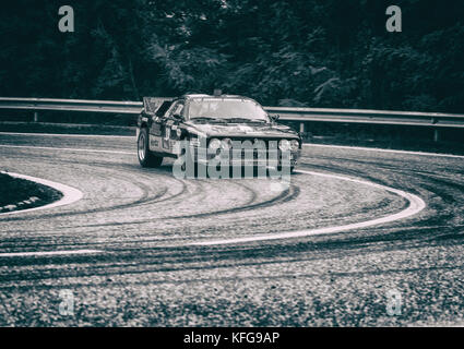 San Marino, San Marino - Ott 21:Lancia 037 alten Rennwagen Rallye die Legende 2017 der berühmte San Marino historische Rennen Stockfoto