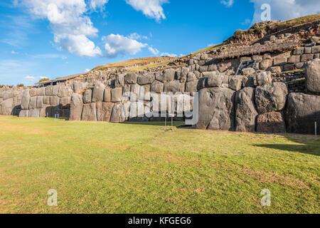 Anzeigen von Sacsayhuaman Ruinen in Peru Stockfoto