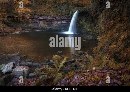 Sgwd gwladus Wasserfall pontneddfechan Stockfoto