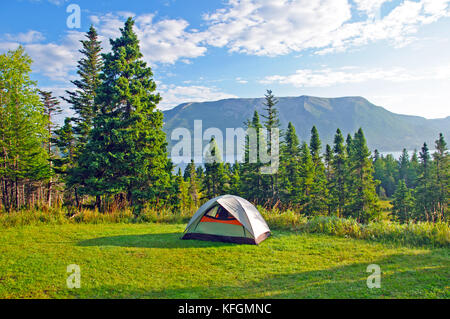 Zelt in Lager im Gros Morne National Park, Neufundland Stockfoto