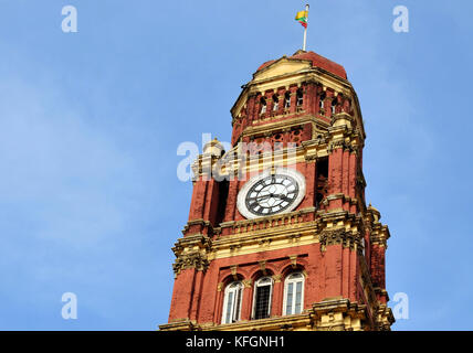 Der Turm des High Court von Yangon Region Gebäude, Kyauktada Township, Yangon, Myanmar Stockfoto