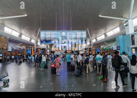 Kuala Lumpur, Malaysia - 16. August 2017: Abfahrt in Kuala Lumpur International Airport2, aka klia 2 in Malaysia Hauptstadt hat 2 Abfahrt Halle Stockfoto