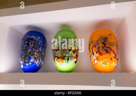 Valletta Glas/Glas/Vase/Vasen auf Verkauf / zu verkaufen, das in der ummauerten Stadt Mdina in Malta geblasen. (91) Stockfoto