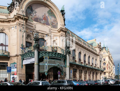 Art Nouveau Gebäude der Städtischen Haus in Prag, Tschechische Republik, 27. Oktober 2017 Stockfoto