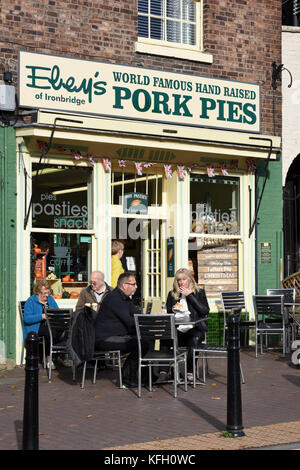 Eley's Pork Pie Shop in Ironbridge, Shropshire. Stockfoto