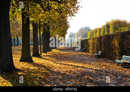 HANNOVER, DEUTSCHLAND - 19. OKTOBER 2017: Herrenhäuser Gärten in Hannover Stockfoto