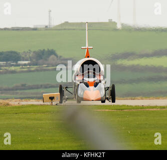 Newquay, Cornwall, England. 29. Oktober, 2017. Bloodhound SSC Weltrekord land Kämpfer Versuche unter Jet Propulsion am Flughafen Newquay in. 28, Oktober, 2017. Credit: Robert Taylor/Alamy leben Nachrichten Stockfoto