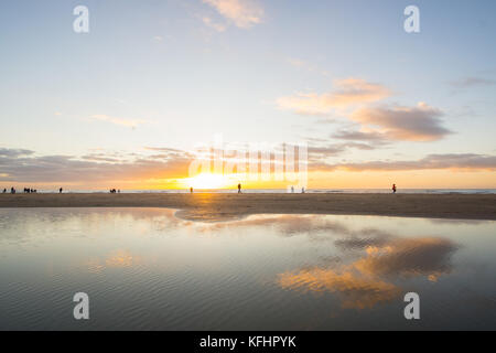 Blackpool uk, 29. Oktober 2017. Wetter news. Einen schönen Abend in Blackpool mit vielen Familien den Besuch der berühmten illuminationen zu sehen. © Gary Telford/alamy leben Nachrichten Stockfoto