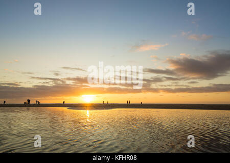 Blackpool uk, 29. Oktober 2017. Wetter news. Einen schönen Abend in Blackpool mit vielen Familien den Besuch der berühmten illuminationen zu sehen. © Gary Telford/alamy leben Nachrichten Stockfoto