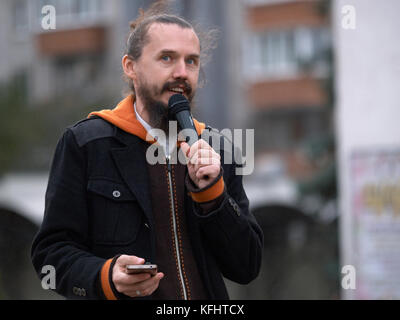 Kryvyi Rih, Ukraine. Oktober 2017. Kryvyi Rih Churches Council Mitbegründer Roman Morozov spricht in das Mikrofon bei der Veranstaltung zum 500. Jahrestag der Reformation Credit: Dmytro Aliokhin/Alamy Live News Stockfoto