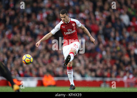 London, Großbritannien. 28 Okt, 2017. Granit xhaka (a) an der englischen Premier League Spiel zwischen Arsenal und Swansea City im Emirates Stadium, London, am 28. Oktober 2017. ** Dieses Bild für den redaktionellen Gebrauch bestimmt ist nur ** Quelle: Paul Marriott/alamy leben Nachrichten Stockfoto