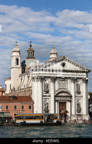 Stadt Venedig Italien. Aussicht auf den malerischen Giorgio Massari, Santa Maria del Rosario (gesuati) Kirche. Stockfoto