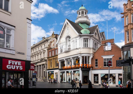 Geschäfte an der High Street, Leicester, Leicestershire, East Midlands, Großbritannien Stockfoto