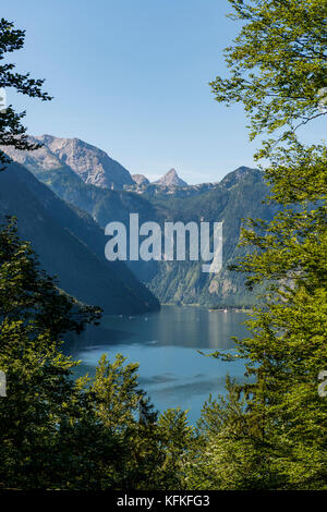 Blick über den Königsee von Malerwinkel, Schönau am Königssee, Nationalpark Berchtesgadener Land, Bayern, Deutschland Stockfoto