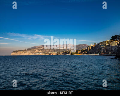 Marina Piccola Schuß von der Marina Grande. Sorrento, Italien. Stockfoto