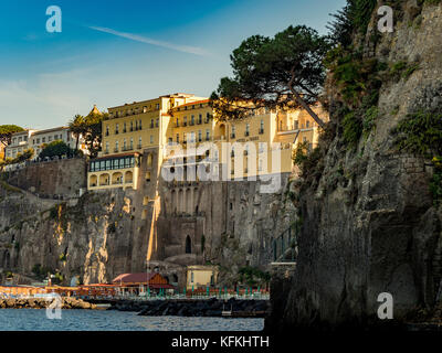 Marina Piccola Schuß von der Marina Grande. Sorrento, Italien. Stockfoto