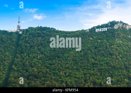 In Kronstadt, Siebenbürgen, Rumänien - 22. September 2016: Brasov Logo auf dem Hügel "tampa" ca. 2016 Stockfoto