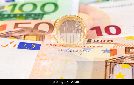 Euro Münzen Euro Banknoten Nahaufnahme Stockfoto