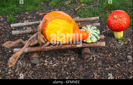 Jack-o-Laterne Kürbis für Halloween vorbereitet Stockfoto