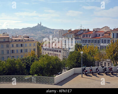 Blick über die Stadt Marseille im Herbst vom Bahnhof, Provence Frankreich Stockfoto