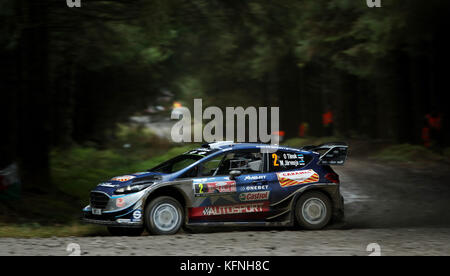 Ott Tanak aus Estland und das M-Sport World Rally Team fahren am vierten Tag der Dayensure Wales Rally GB mit dem estnischen Beifahrer Martin Jarveoja. DRÜCKEN SIE VERBANDSFOTO. Bilddatum: Sonntag, 29. Oktober 2017. Bildnachweis sollte lauten: David Davies/PA Wire Stockfoto