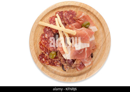Trocken - pork Slices auf Holzplatte geheilt isoliert Stockfoto
