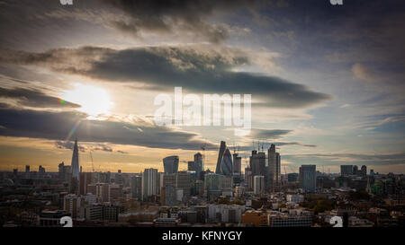 Stadt London ink Shard, Skalpell (im Bau) Heron Tower, The Gherkin/St Marys ax, der cheesegrater/ledenhall, walkie talkie/fenchurch st. Stockfoto