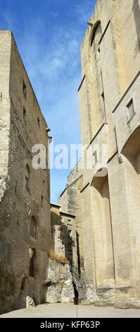Detail der Papstpalast in Avignon, Frankreich, gebaut ontop von Solid Rock. Stockfoto