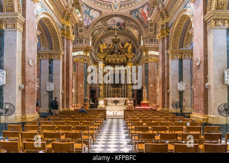 Innenraum der barocken Basilika San Gorg, Victoria, Insel Gozo, Malta | St. Georg Basilika, Victoria, Gozo, Malta Stockfoto