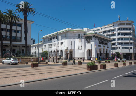 Casablanca, Marokko - Mai 7, 2017: historische Gebäude im Jugendstil in Casablanca, Innenstadt, Central Post Office. Marokko Stockfoto