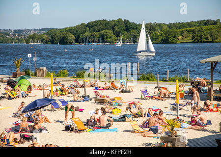 Der Baldeneysee, Essen, Deutschland, ein Reservoir von Ruhr, Seaside Beach Baldeney, ein Beach Club, Stockfoto