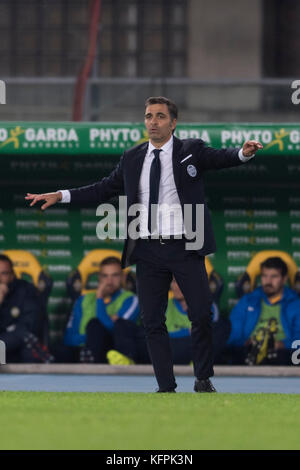 Verona, Italien. 30. Oktober 2017. Fabio Pecchia (Hellas) Fußball/Fußball : Italienisches Spiel der Serie A zwischen Hellas Verona 1-2 Inter Mailand im Stadio Marc'Antonio Bentegodi in Verona, Italien . Quelle: Maurizio Borsari/AFLO/Alamy Live News Stockfoto