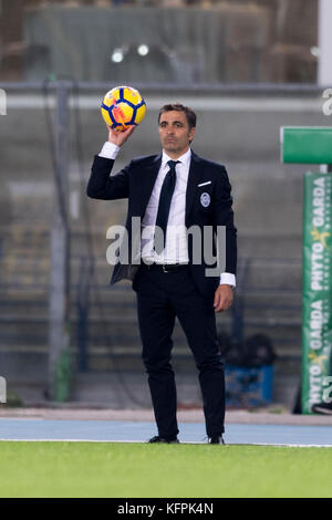 Verona, Italien. 30. Oktober 2017. Fabio Pecchia (Hellas) Fußball/Fußball : Italienisches Spiel der Serie A zwischen Hellas Verona 1-2 Inter Mailand im Stadio Marc'Antonio Bentegodi in Verona, Italien . Quelle: Maurizio Borsari/AFLO/Alamy Live News Stockfoto