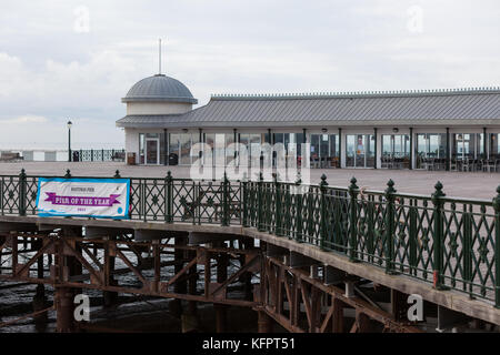 Hastings, East Sussex, UK. 31. Oktober, 2017. RIBA Stirling Prize 2017 geht an Hastings Pier. Hastings Pier wurde von dRMM Architekten entworfen, wurde aber durch die langjährige enge Zusammenarbeit mit der lokalen Gemeinschaft informiert. Foto: Paul Lawrenson/Alamy leben Nachrichten Stockfoto