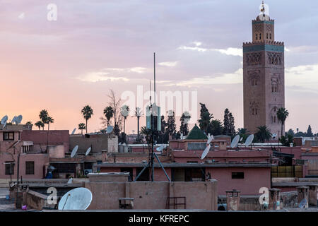 Marrakesch, Marokko, 14. Oktober, 2017: ein Minarett von Koutoubia Moschee in Marrakesch Stockfoto