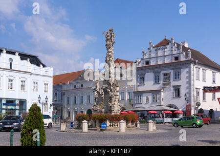 Die Dreifaltigkeitssäule Dreifaltigkeitssäule () auf dem Hauptplatz () Der kornplatz Langenlois, der Wein Hauptstadt von Niederösterreich Stockfoto