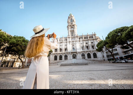 Frau in Porto Stadt reisen Stockfoto