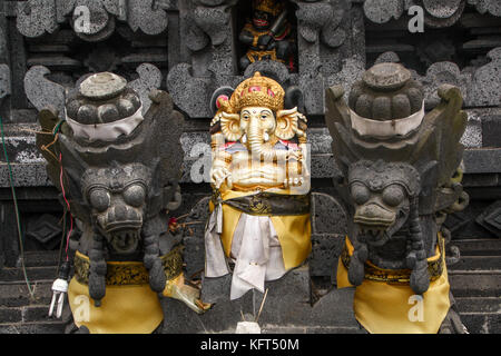 Statue von Ganesh in einem indonesischen Tempel - Pura Ulun Danu Batur - Bali - Indonesien Stockfoto