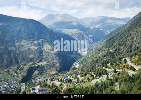 Panoramische Luftaufnahme von Andorra la Vella, Andorra Stockfoto