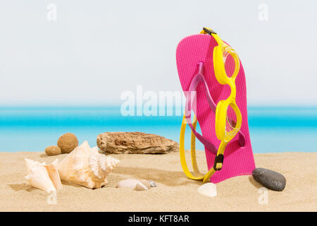 Flip-Flops am Strand Stockfoto