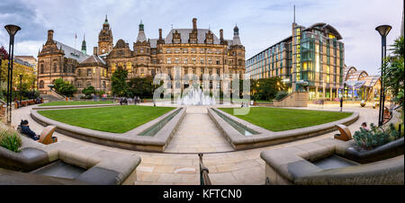 Die Gärten sind ein innerer City Square in Sheffield, England. Es war, als Teil des Herzens der Stadt Projekt von Sheffield City Council erstellt. Stockfoto